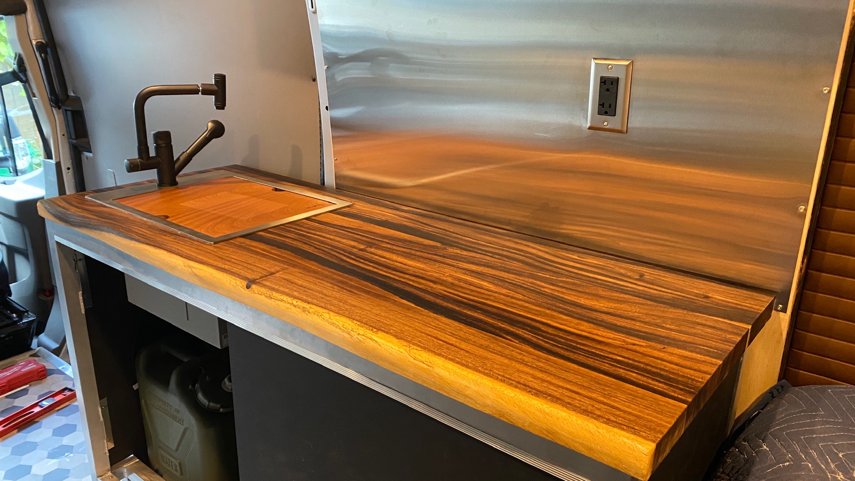 3C833961 C5E9-4C31-86B2-EF040DF61A87.JPG